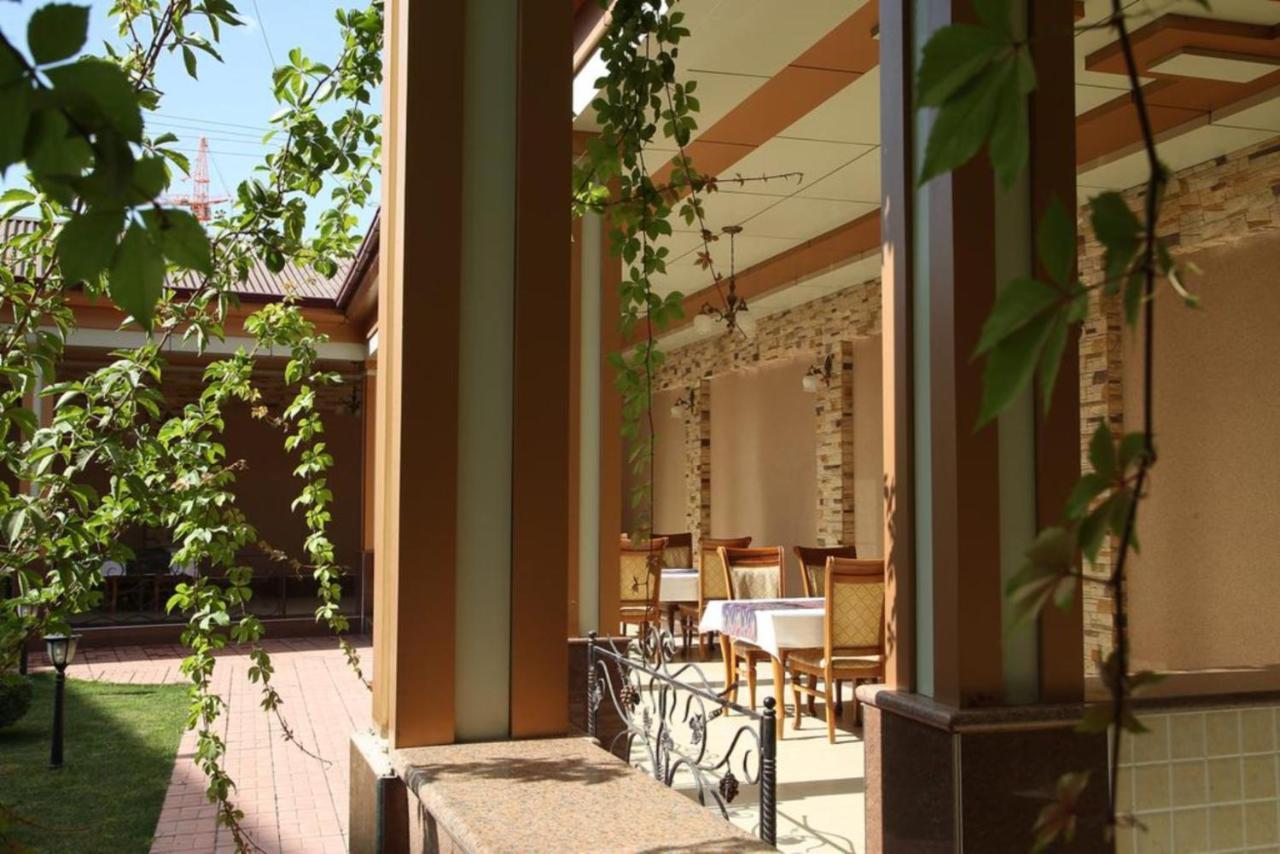 Grand Nur Hotel Taskent Exterior foto