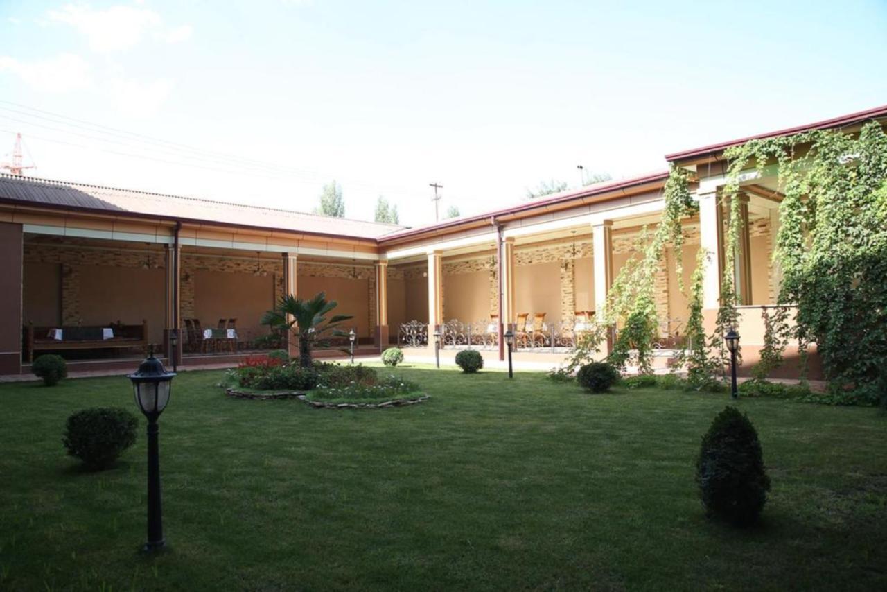 Grand Nur Hotel Taskent Exterior foto