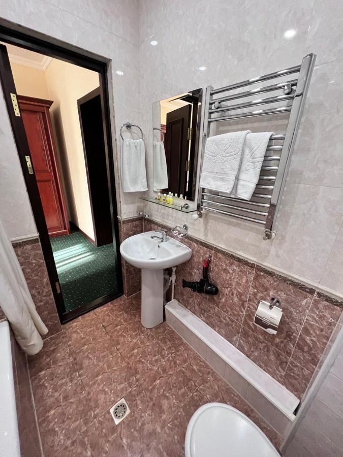Grand Nur Hotel Taskent Exterior foto